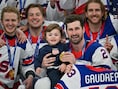 Amerikaanse ijshockeyers brengen prachtig eerbetoon aan ploeggenoot die werd doodgereden door dronken automobilist