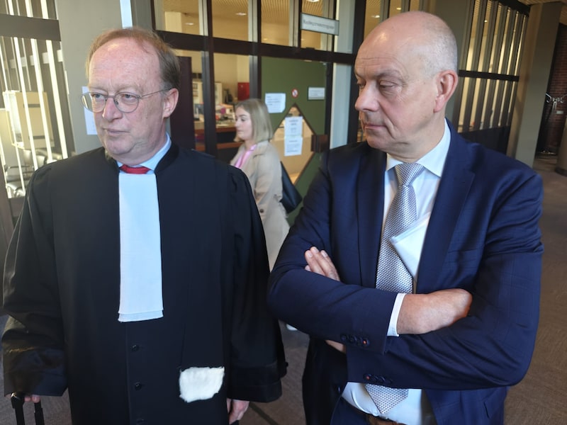 Parket eist zes maanden cel met uitstel voor oud-burgemeester Meulebeke: “Integriteit moet bijzonder ernstig genomen worden”