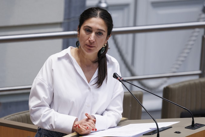 Minister Demir haalt uit naar critici en wil 
