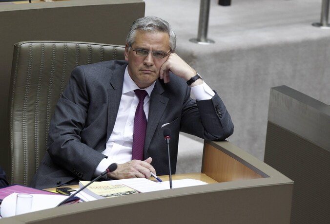 Kris Peeters is 'not amused'.