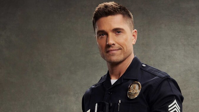 Het aftellen kan beginnen: The Rookie-ster Eric Winter komt naar FACTS ...