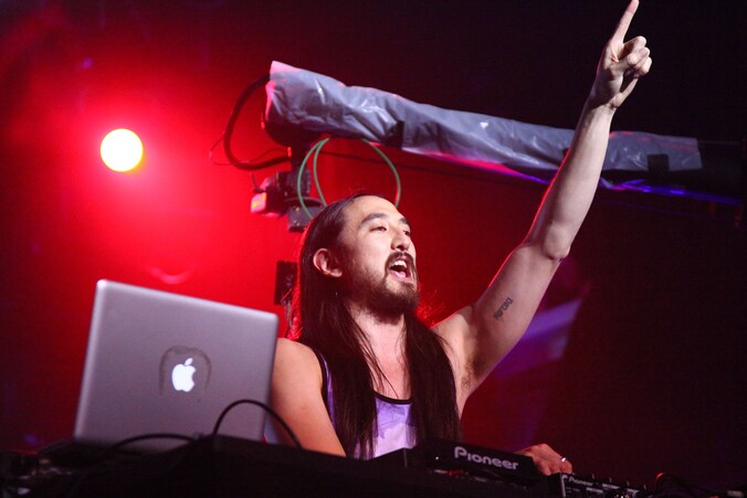 Steve Aoki.