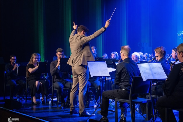 Fanfare Sint-Cecilia Keerbergen neemt na 3 jaar afscheid van dirigent ...