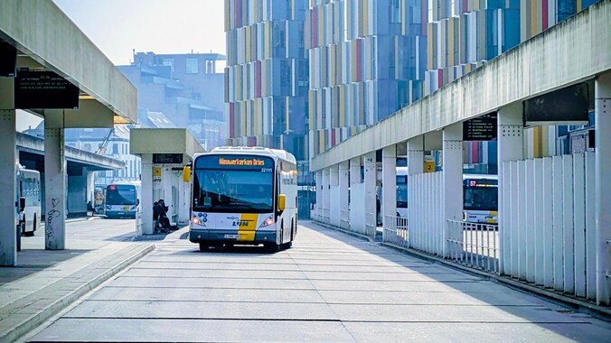 De Lijn in Aalst. Bus bussen