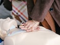Rode Kruis organiseert gratis workshop reanimatie en AED-gebruik in Schilde