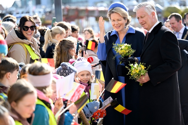 Koning Filip en koningin Mathilde arriveren in Stavanger.
