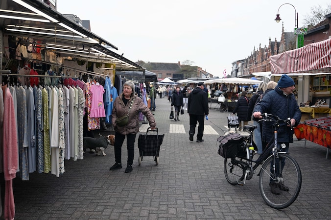 Paashaas, rad van fortuin en goochelaar: Menen zet markt hele maand ...