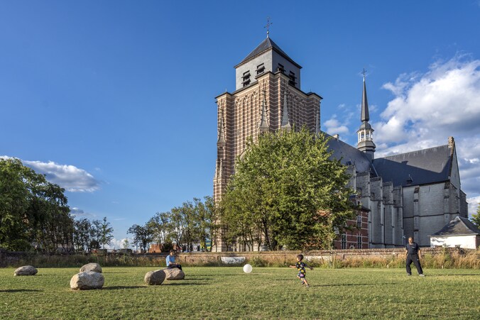 De stad gaat op zoek naar een uitbater voor een tijdelijke pop-up zomerbar op het Sint-Dimpnaplein.