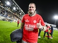“Niet op het veld afgedwongen? Dat maakt me geen hol uit”: Michiel Jonckheere had zijn vriendin nodig om de promotie van KV Kortrijk te vieren