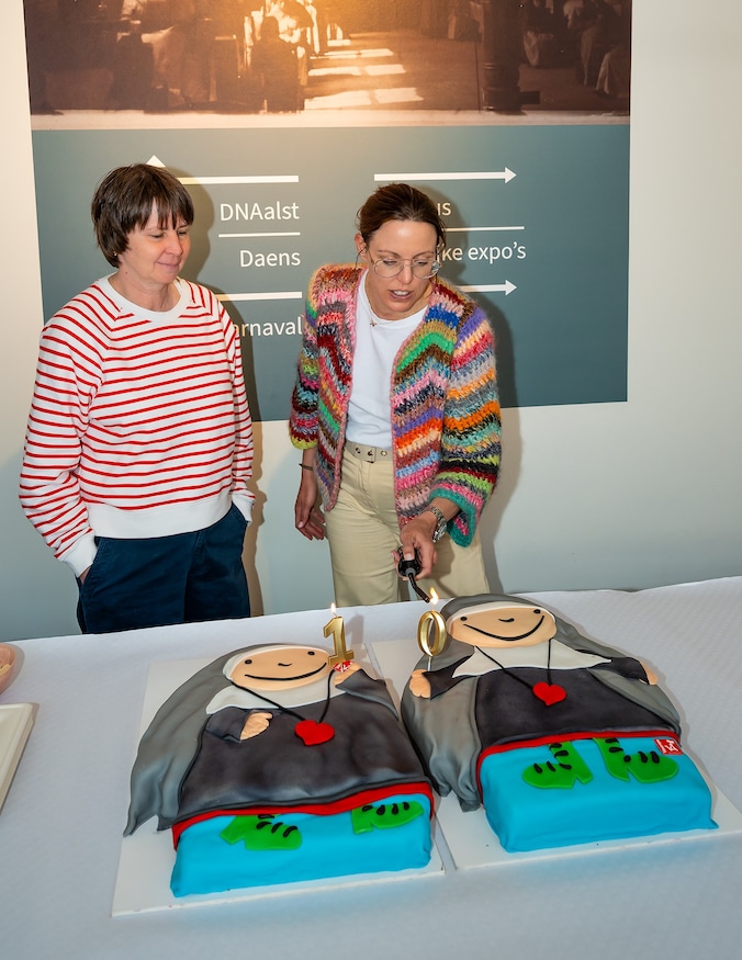 Museum ’t Gasthuys viert 10 jaar Elsa en Lisa met vernieuwd ...