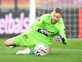 “Puur instinct”: mede dankzij cruciale save Brent Gabriël verzekert Zulte Waregem zich van eindwinst in Relegation Play-offs