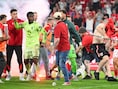 Na rellen in mei: wedstrijden tussen Standard en Charleroi worden volgend seizoen zonder supporters afgewerkt 
