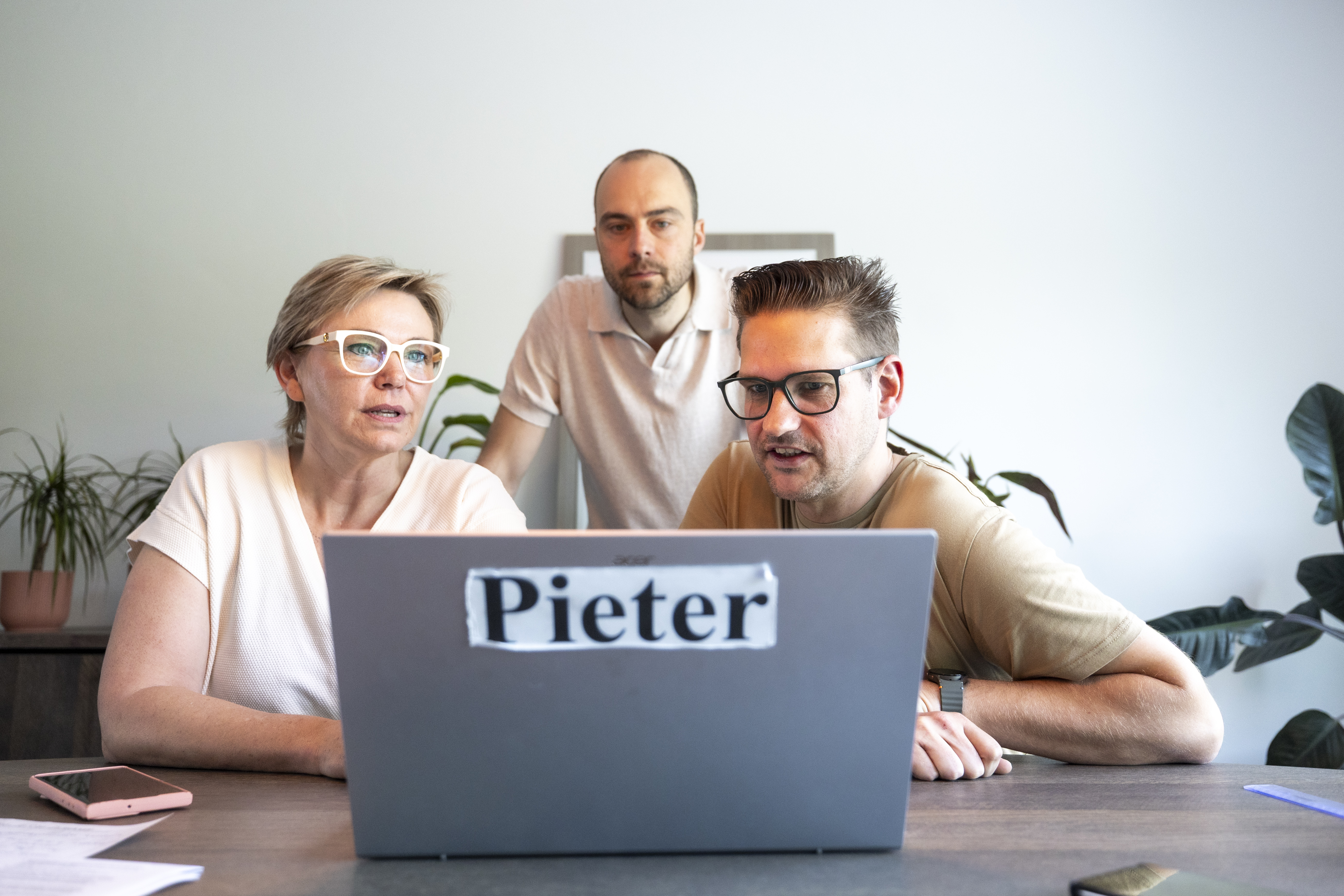 Pieter (40) verliest eerst 300 euro door weggevallen woonbonus… en wint er daarna toch weer 200 terug: “Veel mensen haken hier af”