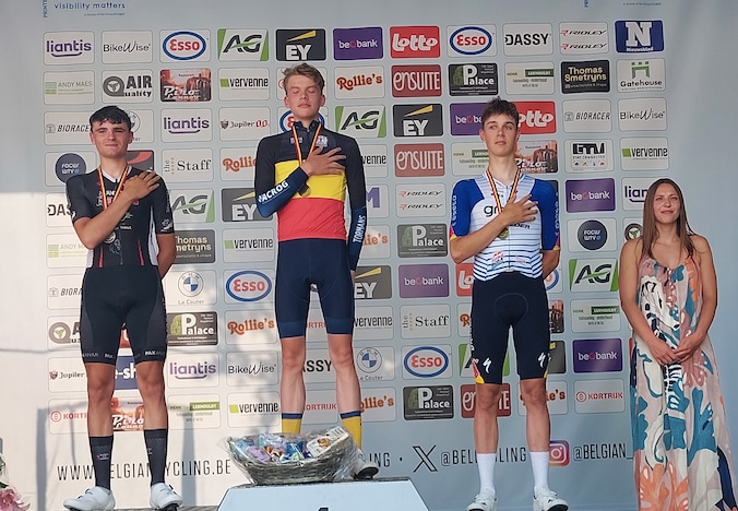 Simon Van der Voort kroont zich tot Belgisch kampioen bij U19: “Vorig ...