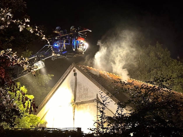 De brand was pas na 6 uur geblust. 