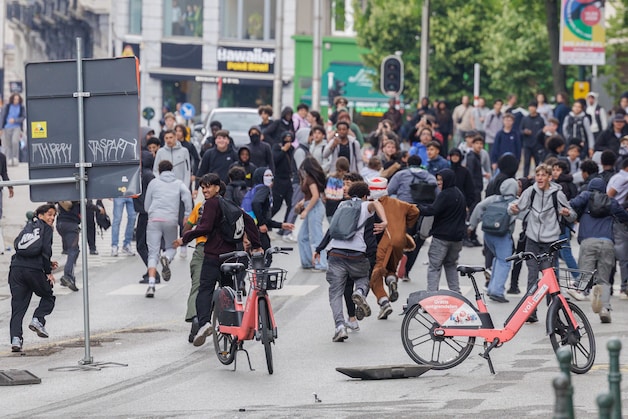Image from yesterday. Students and police clash during a protest against cuts in education in French-speaking Belgium.