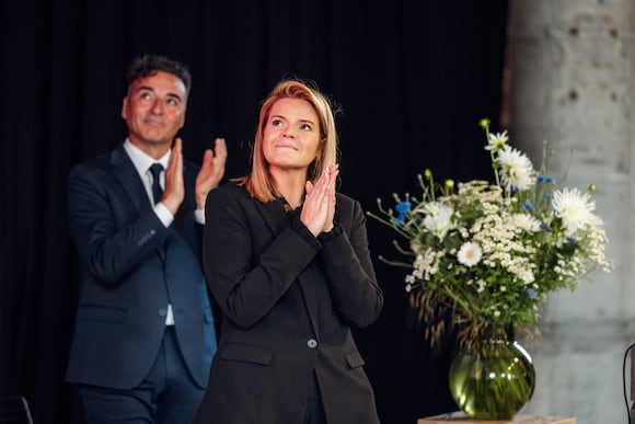 Zo nam Celien afscheid van haar mama: “Jouw iconische laatste woorden:  'Salut hè, mannen'” | Showbizz | HLN.be