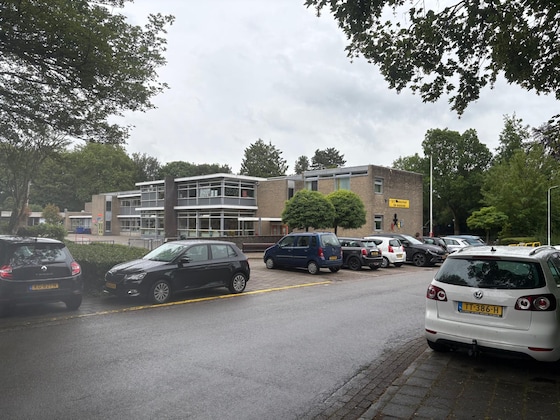 De Warande primary school.