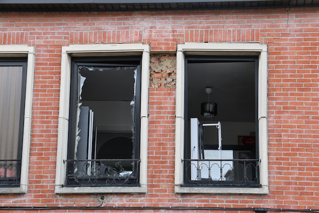 The explosion took place in the Langestraat in Zele. The house is uninhabitable. 