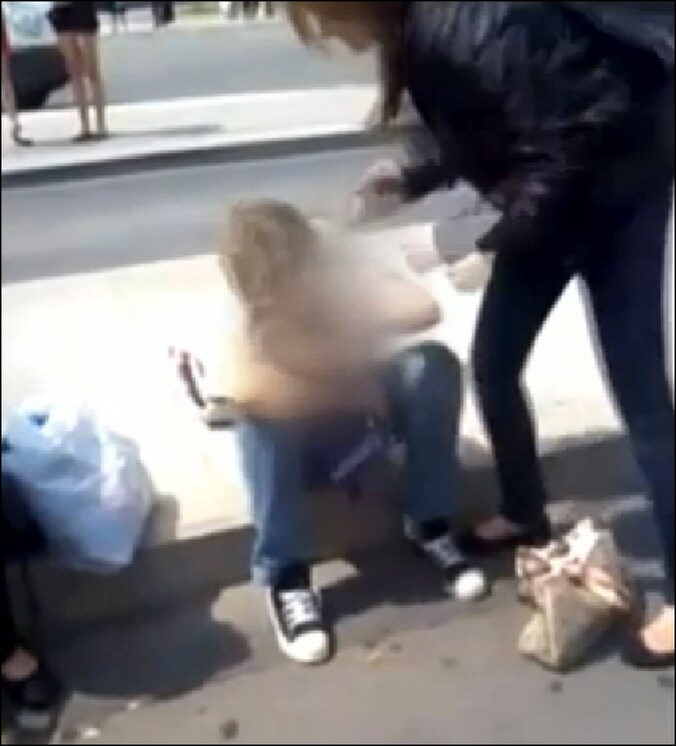 Een beeld uit het filmpje dat zoveel ophef veroorzaakte.