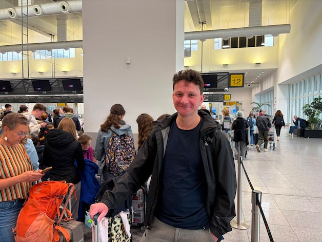 Ben Lefevre (31) from Leuven also had to wait a long time at the check-in desk at Zaventem airport this morning.