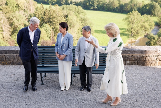   Immediately after their arrival, the Japanese imperial couple traveled to Ciergnon Castle to relax.