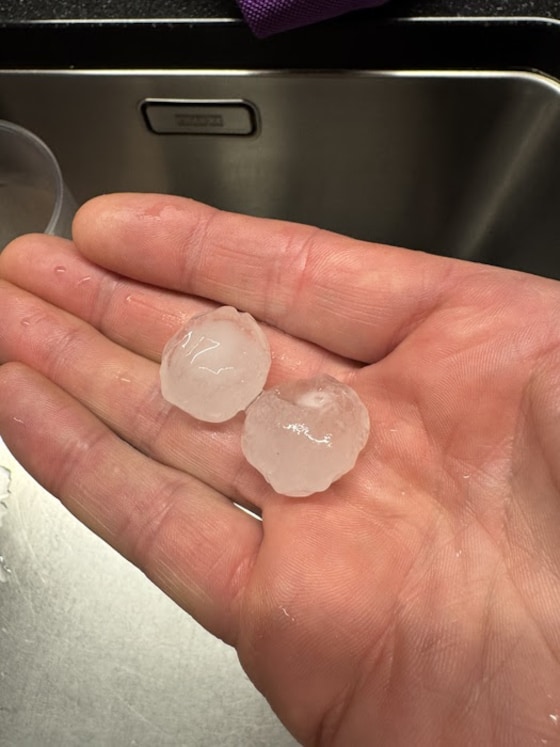 Heavy hail in Dadizele.