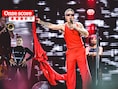 “Ik zie hier net een fan waarmee ik vroeger heb geslapen”: Robbie Williams (52) neemt revanche bij ‘Live is Live’