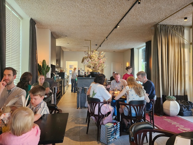 RESTOTIP. Brasserie Perron 3 serveert een avond vol klassiekers met een ...