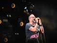 Alex Agnew brengt eerbetoon aan The Doors in Zwevezele