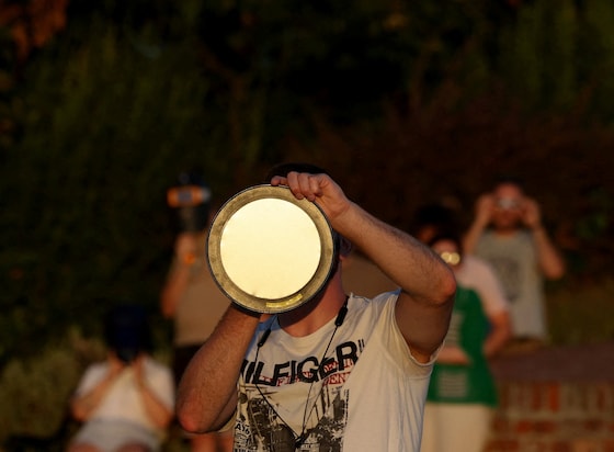 Deze man gebruikte een beschermend glas.

