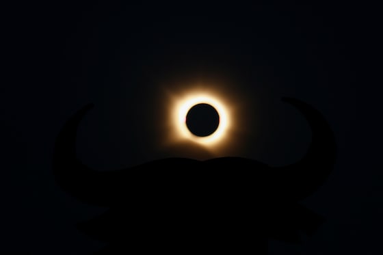 Totale zonsverduistering gefotografeerd in Navarrete, Spanje.