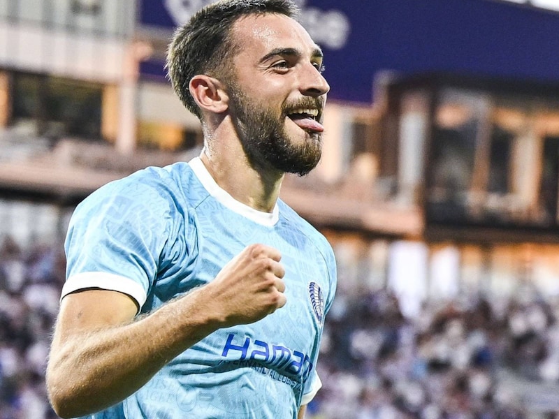 “Een droom die uitkomt”: vorig jaar nog leerkracht LO, nu volstaat goal van Matties Volckaert voor kwalificatie AA Gent voor play-offs van Conference League