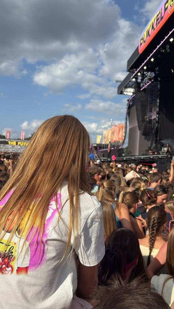 Na het verlies van zusje Inez heeft Sia één grote droom: mee op het podium mogen dansen met Zara Larsson op Pukkelpop. 