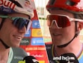“Hoop dat hij met het groen naar huis kan”: Mads Pedersen spreekt opnieuw respect uit voor Wout van Aert in leuk dubbelinterview