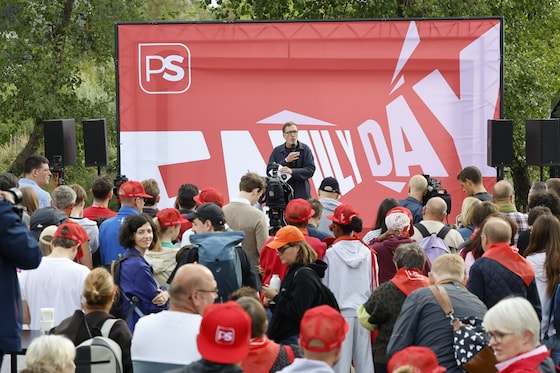 Paul Magnette spreekt op de PS-familiedag.