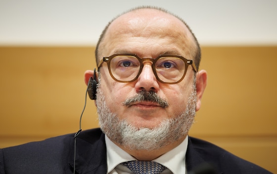  minister van Binnenlandse Zaken Bernard Quintin (MR)