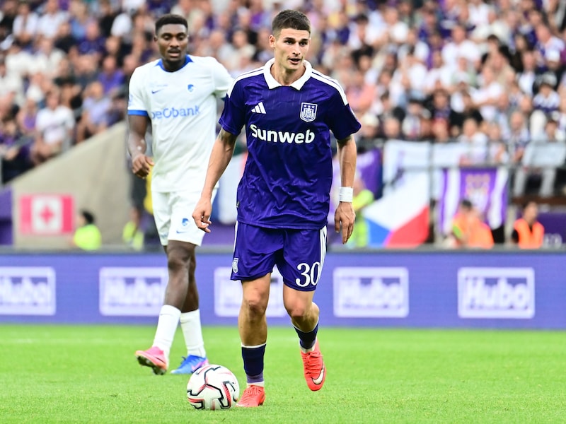 Die staande ovatie was niet nodig, maar bemoedigend was het wel: een blik op het debuut van kersvers Anderlecht-middenvelder Ilias Koutsoupias