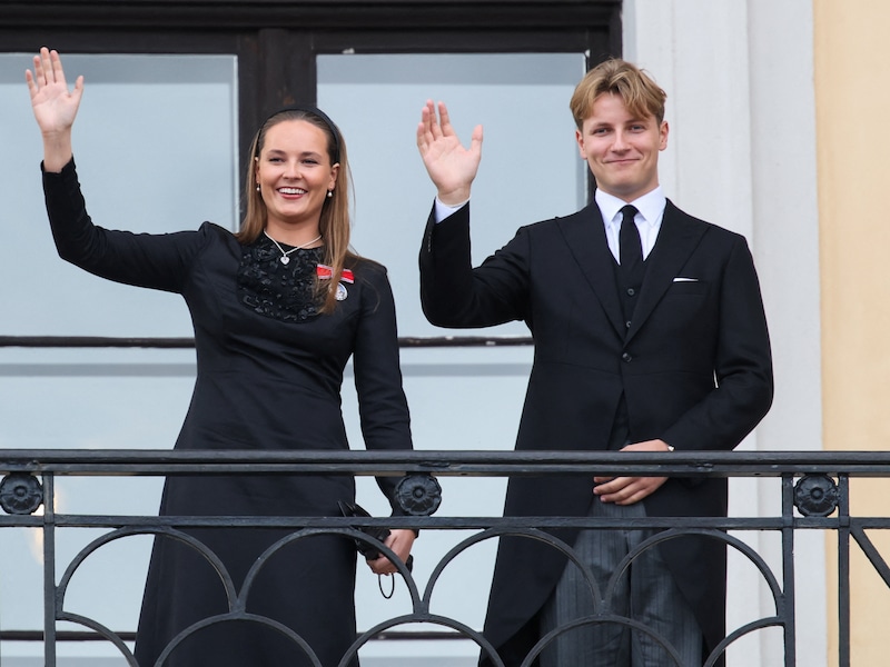 Waarom prinses Ingrid Alexandra naar Noorwegen moest terugkeren, terwijl haar broer Magnus mag reizen