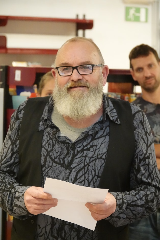 Nijlenaar Jo Stoop (56) is nieuwe dorpsdichter van Kasterlee: “De ...