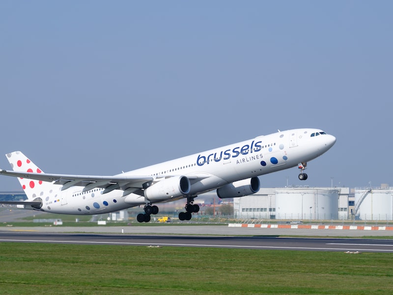 Brussels Airlines vraagt om niet naar klantendienst te bellen om te checken of vlucht vrijdag doorgaat: “Betrokken passagiers zijn verwittigd”