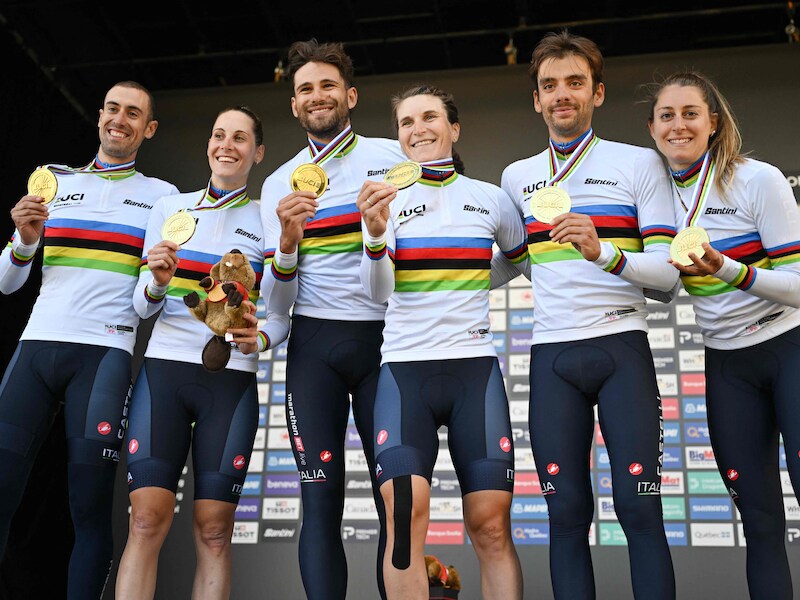 Filippo Ganna krijgt revanche na tijdritzilver: Italië pakt WK-goud in Mixed Relay