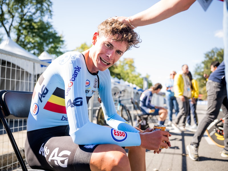 Ex-voetballer bij AA Gent met stalen zenuwen en sympathie van Greg Van Avermaet: wie is Vic De Smet, die zilver pakt op WK tijdrijden?