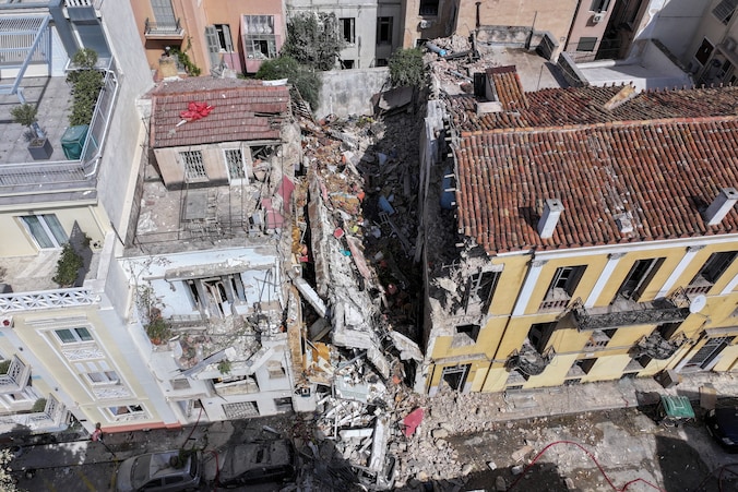 Zes doden na explosie in toeristenwijk Athene: vier Amerikanen, Brit en ...