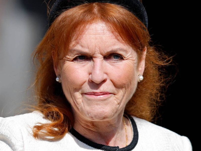 Toch geen onthullend boek over Andrew en Epstein? Sarah Ferguson (66) spreekt geruchten tegen