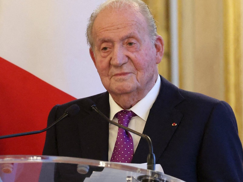 Ex-koning Juan Carlos kan zijn draai niet vinden: “Als ik in ballingschap moet blijven, laat het dan dicht bij Spanje zijn”