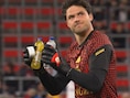 Thibaut Courtois vanavond toch een beetje in doel bij de Rode Duivels: Senne Lammens keepte met handschoenen van... zijn concurrent