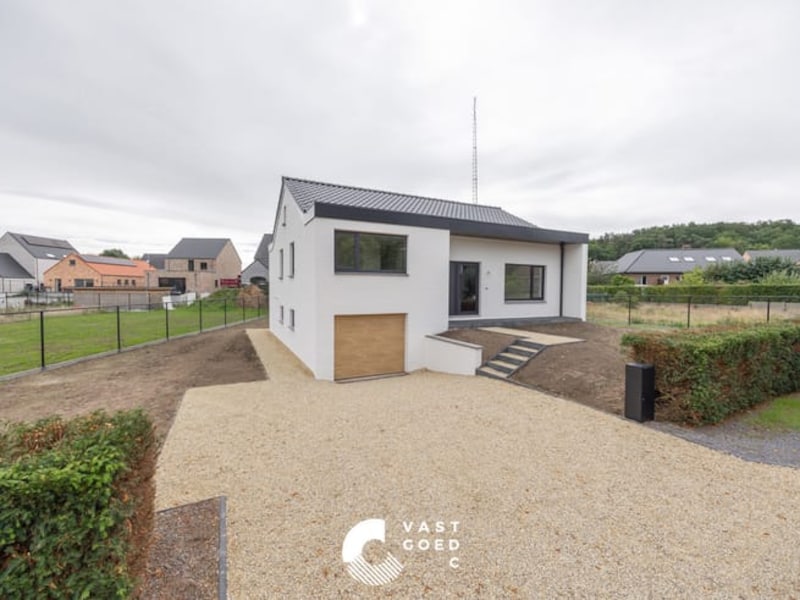 Deze 2 woningen zijn nu te koop in Bree