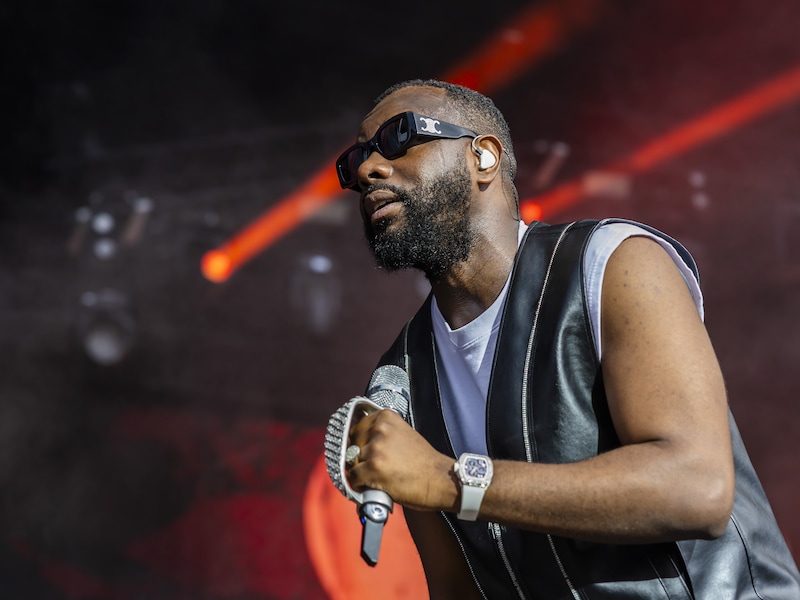 Franse rapper Gims zegt tour om privéredenen af, maar ticketverkoper komt plots met andere verklaring