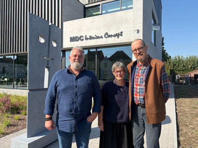 In deze interieurzaak vind je nu ook werken van de Nevelse kunstenaar ...